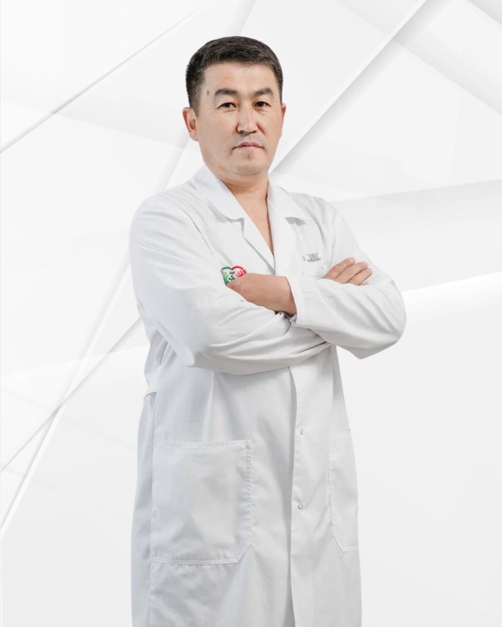 Мөлдір трусиктердегі үлкен бөкселер ит стилі